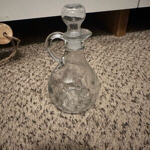 Clear Glass Decanter with Stopper